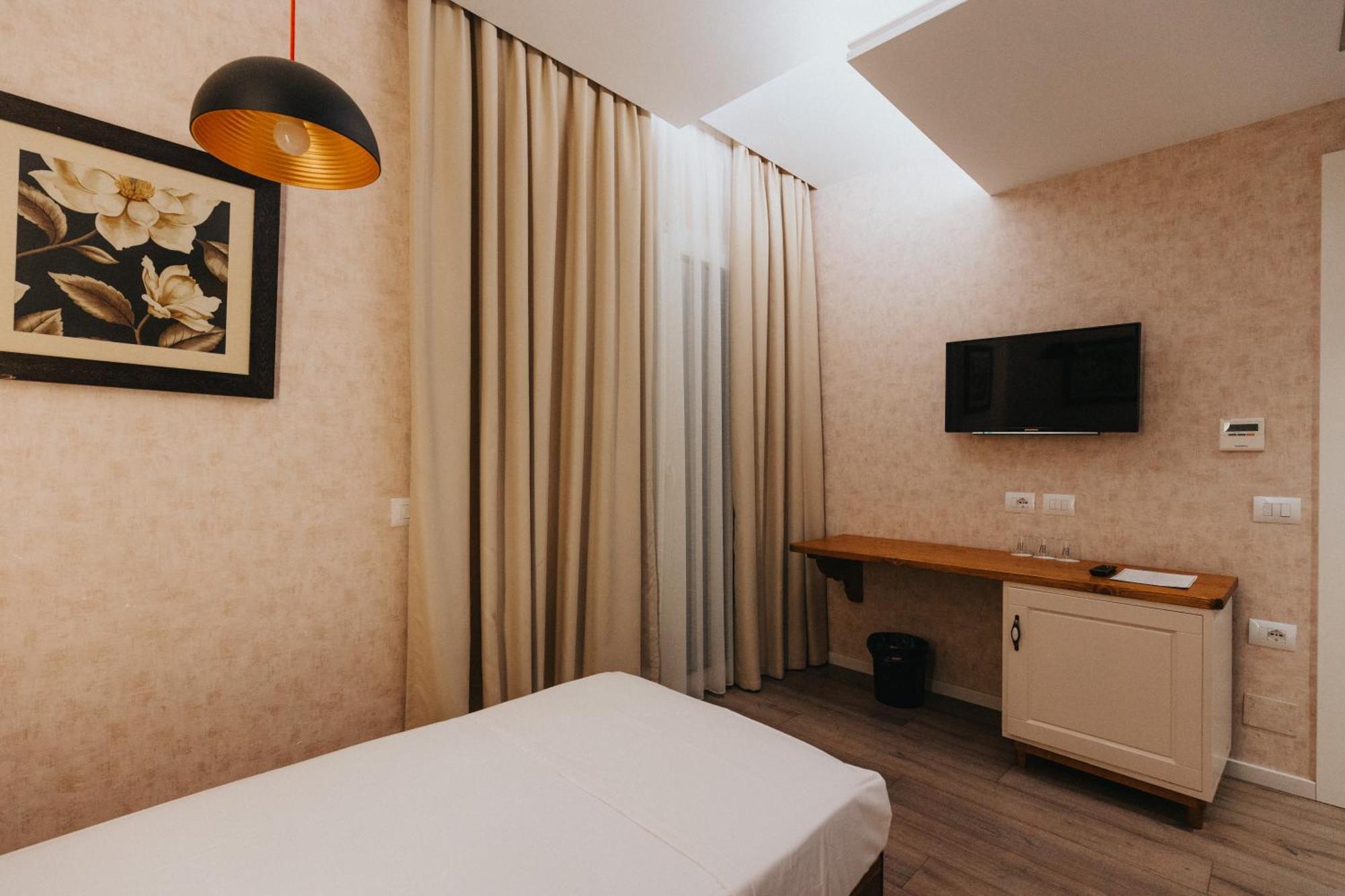 Tirana Resort Radhimë Exterior foto